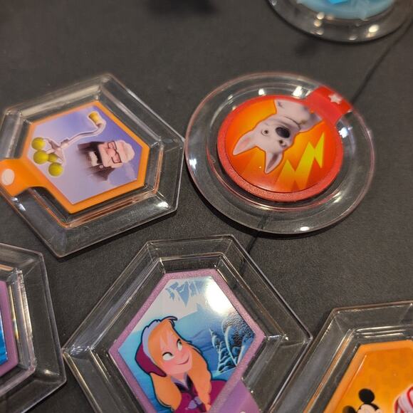 Disney Infinity 3.0 XBox 360 Lot 4 Figures & 13 Power DISC, Game and Portal - Picture 11 of 11